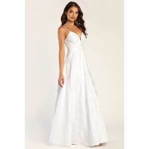 Elegant Energy White Floral Jacquard Maxi Size Medium NWOT